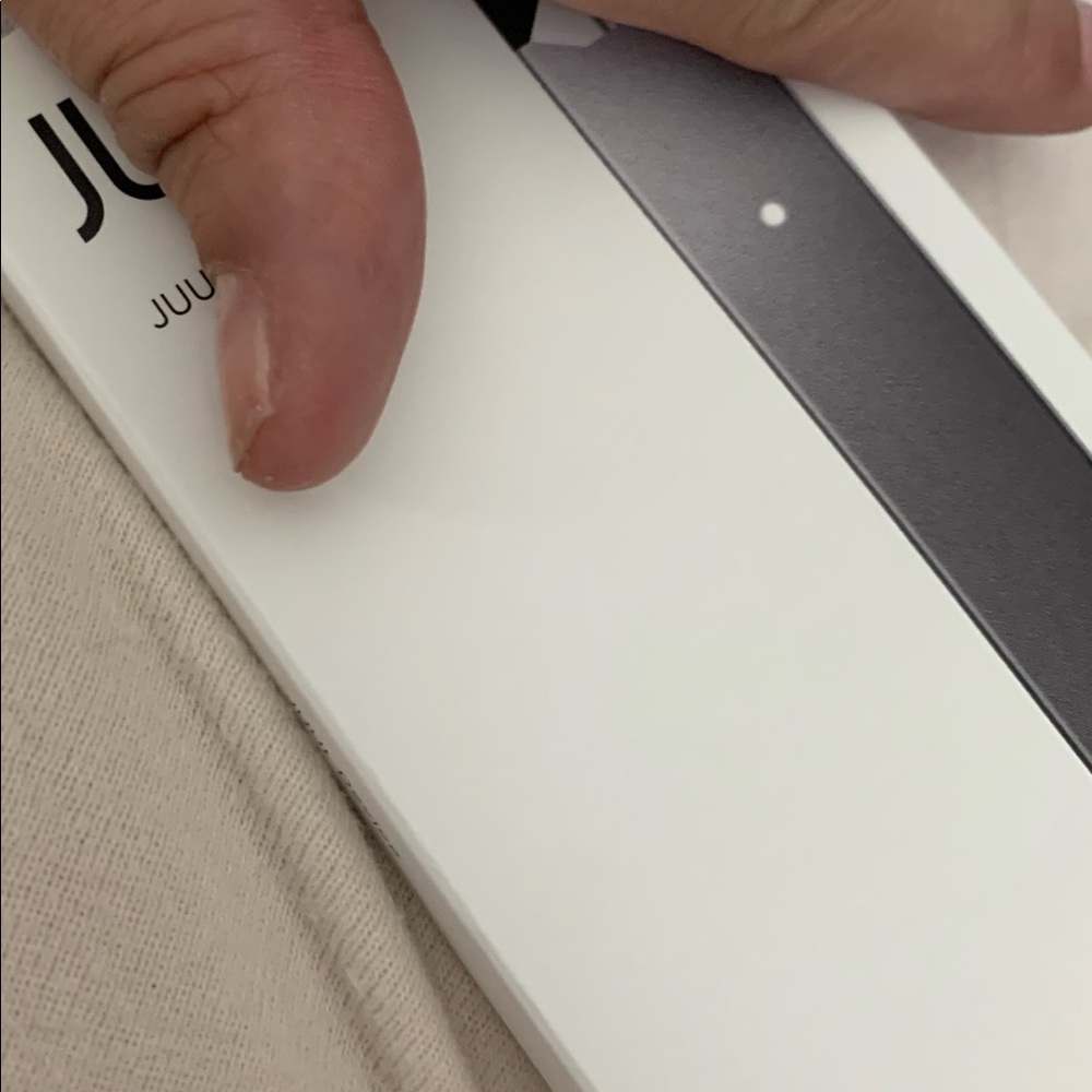 NIB J… U …U … L DE… ViCe …. BRAND NEW!❤️❤️. GONE EVERYWHERE HAPPY BIDDING